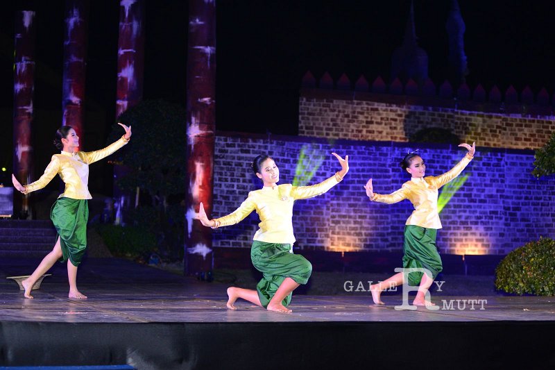 20151125-Loy Kratong_13.JPG